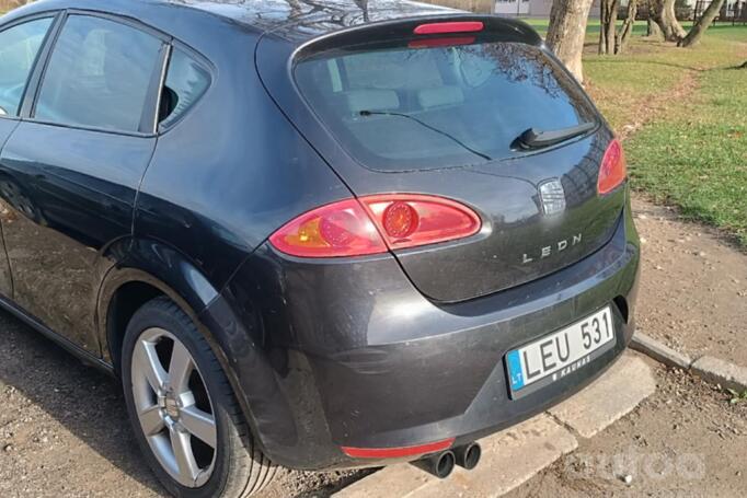 SEAT Leon 2 generation Hatchback 5-doors