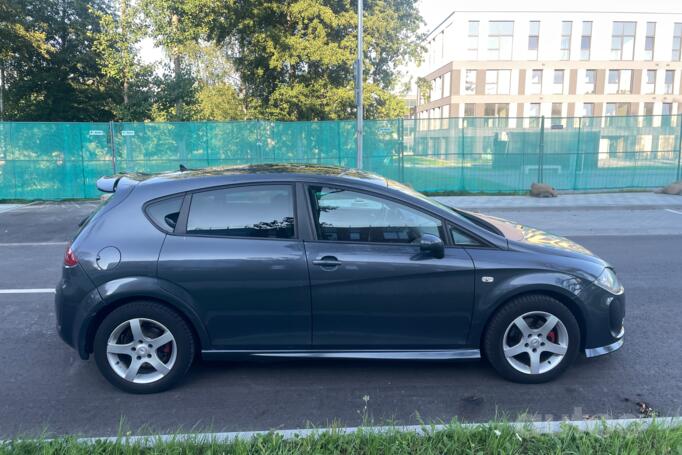 SEAT Leon 2 generation Hatchback 5-doors