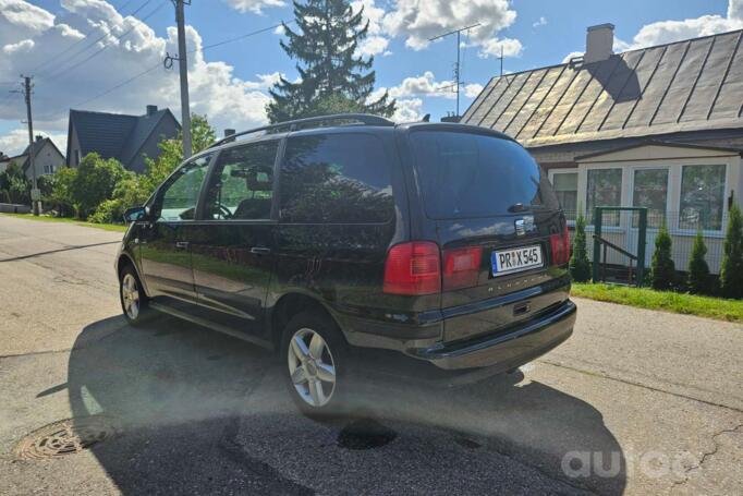 SEAT Alhambra 1 generation [restyling] Minivan