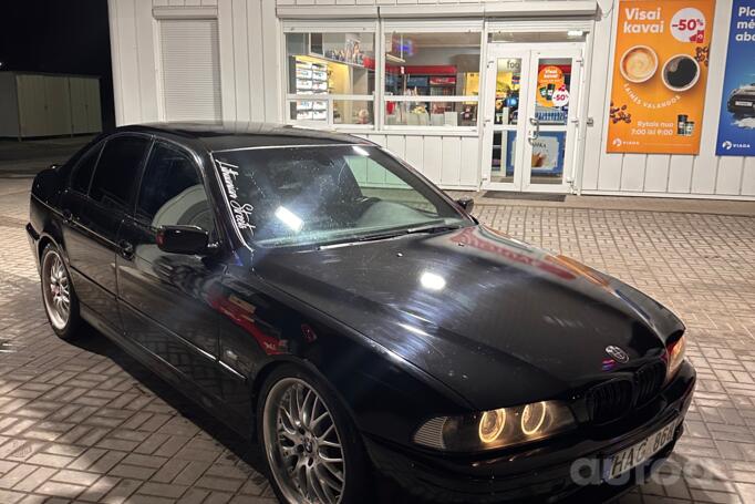 BMW 5 Series E39 Sedan 4-doors