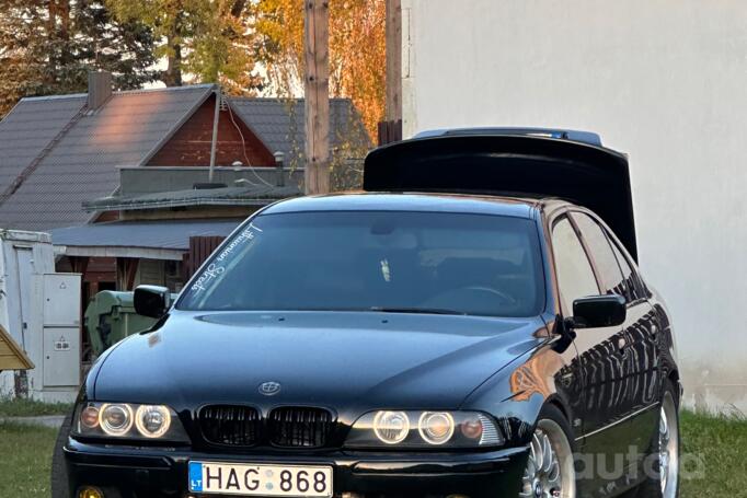 BMW 5 Series E39 Sedan 4-doors