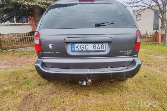 Chrysler Voyager 4 generation [restyling] Minivan