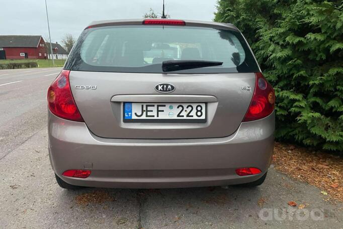 Kia Cee'd 1 generation Hatchback 5-doors