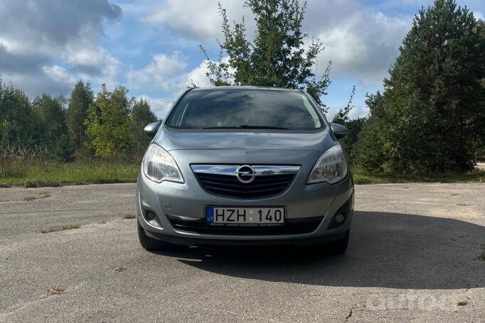 Opel Meriva 2 generation Minivan