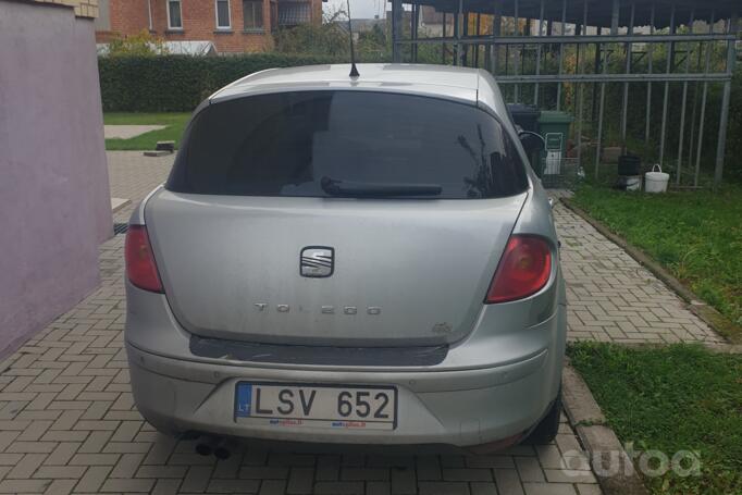 SEAT Toledo 3 generation Hatchback