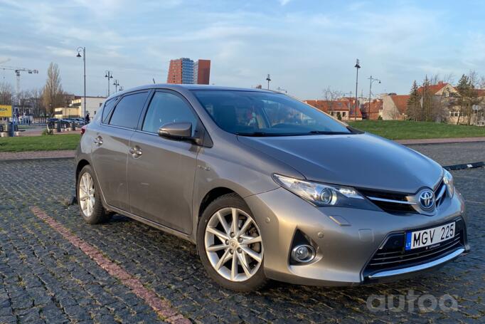 Toyota Auris 2 generation Hatchback 5-doors