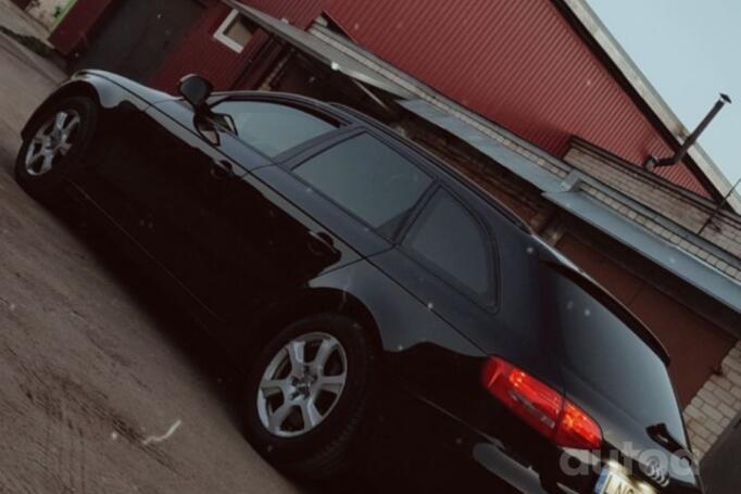 Audi A4 B8/8K wagon 5-doors