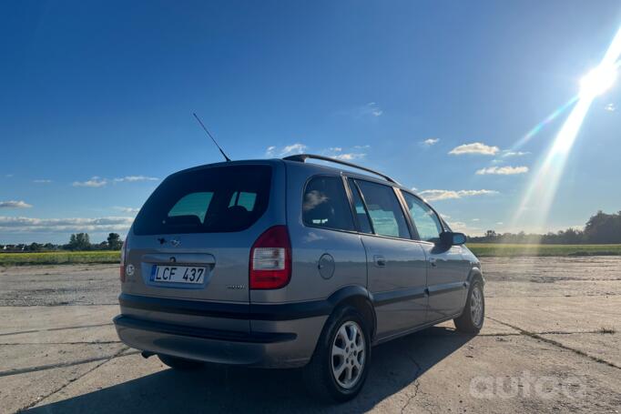 Opel Zafira A [restyling] Minivan 5-doors