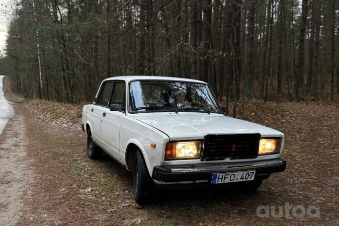 LADA (VAZ) 2107