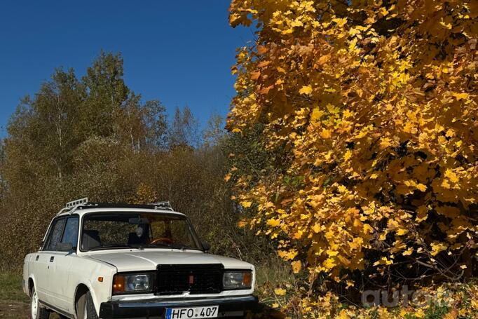 LADA (VAZ) 2107