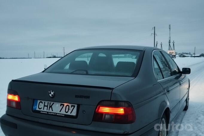 BMW 5 Series E39 Sedan 4-doors