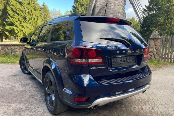 Dodge Journey 1 generation [restyling] Crossover