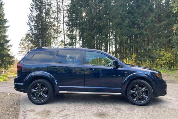 Dodge Journey 1 generation [restyling] Crossover