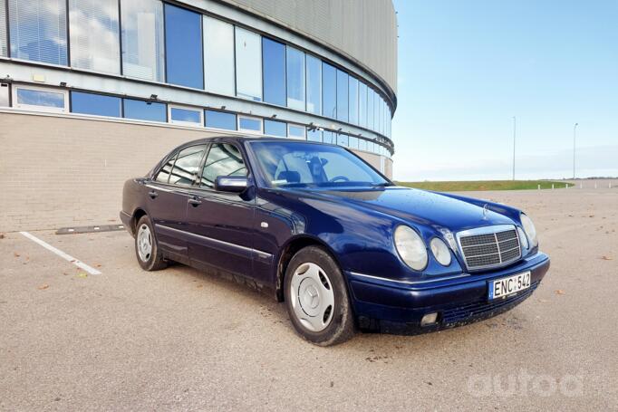 Mercedes-Benz E-Class W210 Sedan