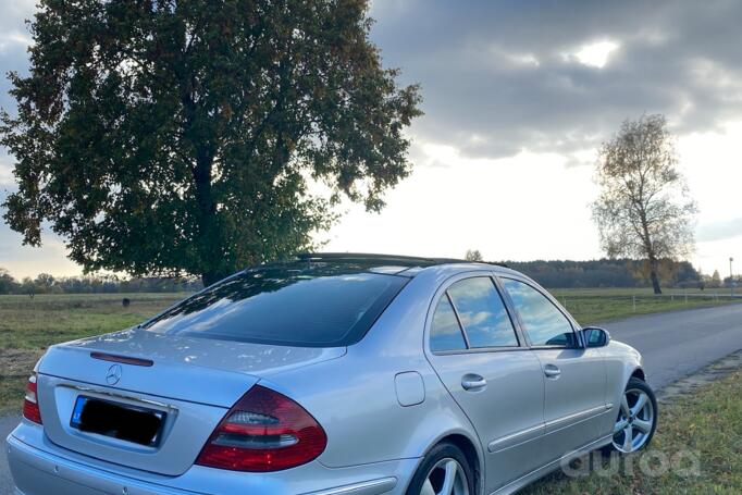 Mercedes-Benz E-Class W211 Sedan