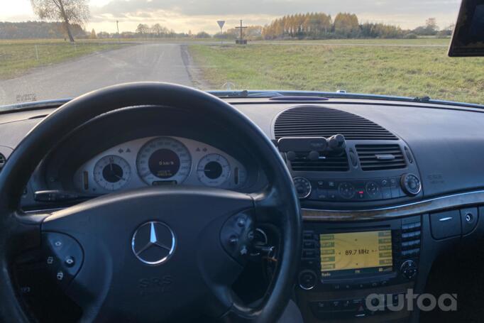 Mercedes-Benz E-Class W211 Sedan