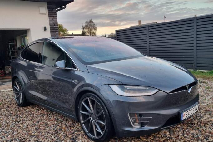 Tesla Model X 1 generation Crossover