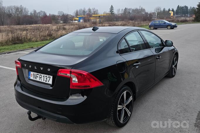 Volvo S60 2 generation Sedan