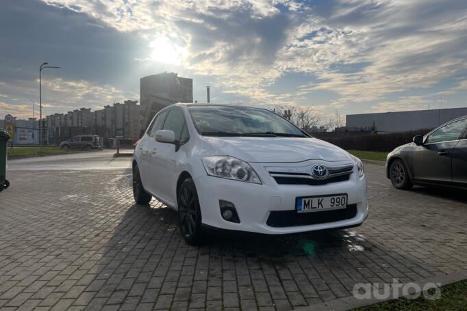 Toyota Auris 1 generation [restyling] Hybrid hatchback 5-doors