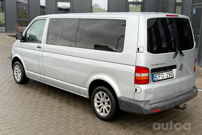 Volkswagen Transporter T5 Minivan 4-doors