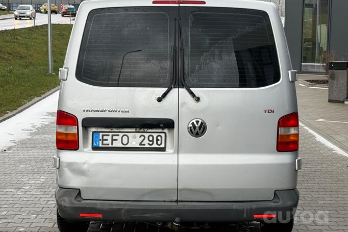 Volkswagen Transporter T5 Minivan 4-doors