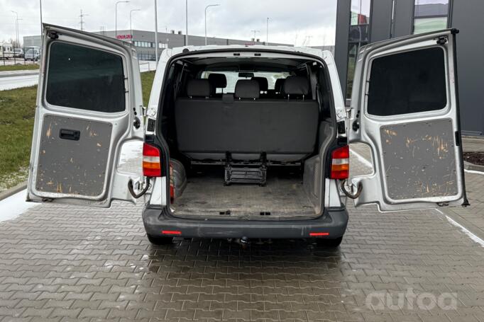 Volkswagen Transporter T5 Minivan 4-doors