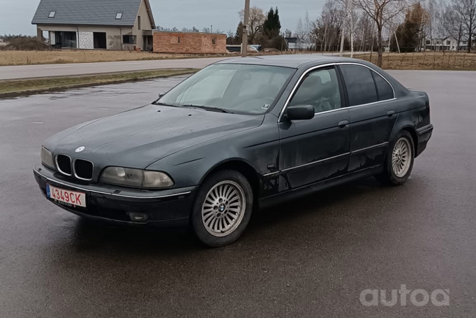 BMW 5 Series E39 Sedan 4-doors