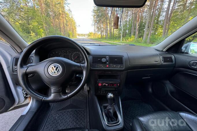 Volkswagen Golf GTI 4 generation