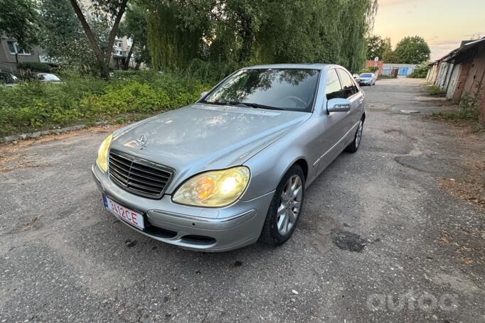 Mercedes-Benz S-Class W220 [restyling] Sedan 4-doors