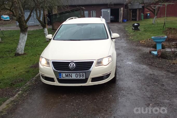 Volkswagen Passat B6 wagon 5-doors