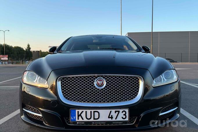 Jaguar XJ