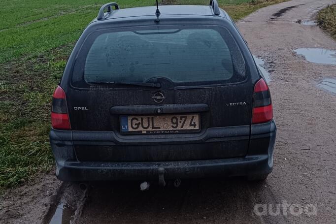 Opel Vectra B [restyling] wagon 5-doors