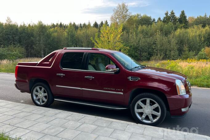 Cadillac Escalade 3 generation SUV