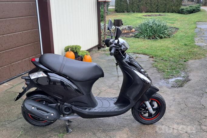 Piaggio Zip 50