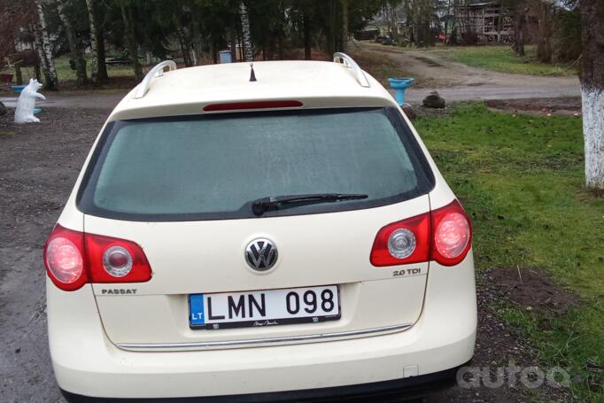 Volkswagen Passat B6 wagon 5-doors