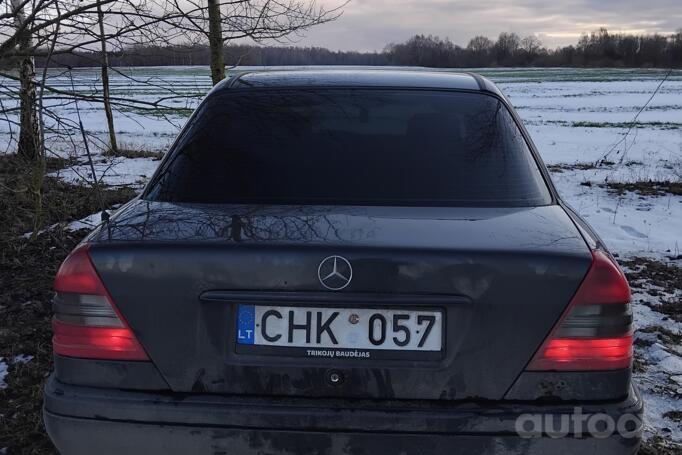 Mercedes-Benz C-Class W202/S202 Sedan