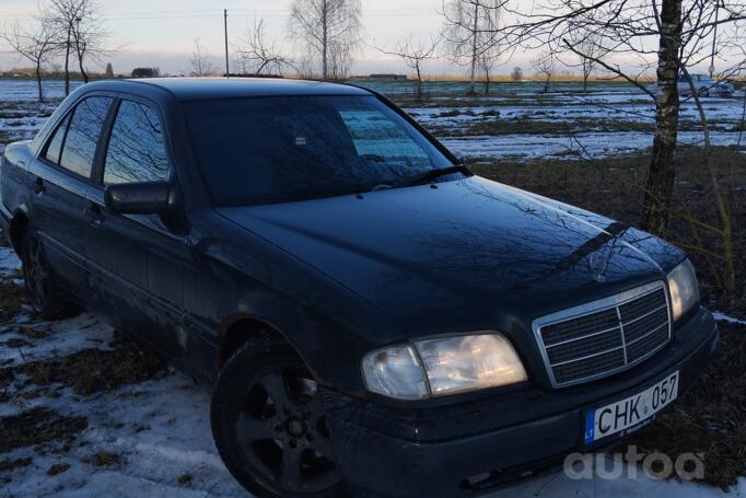 Mercedes-Benz C-Class W202/S202 Sedan