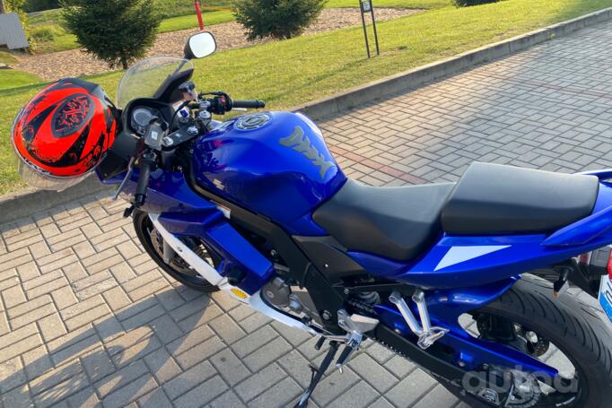 Suzuki SV