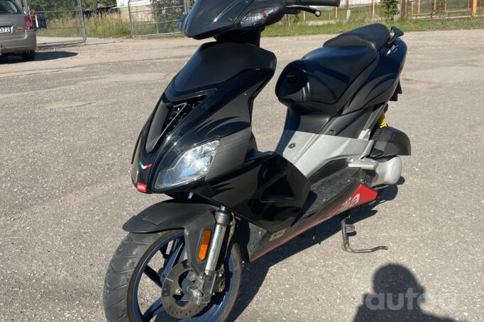 Aprilia SR