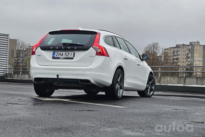 Volvo V60 1 generation [restyling] wagon 5-doors