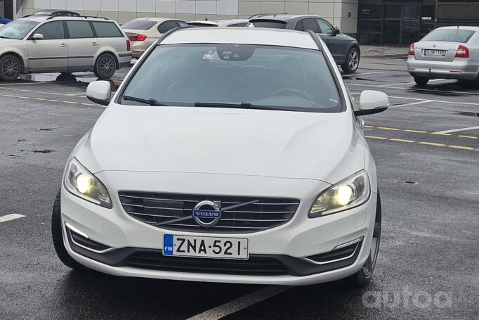 Volvo V60 1 generation [restyling] wagon 5-doors