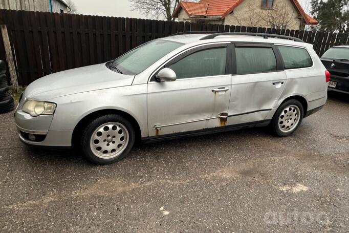 Volkswagen Passat B6 wagon 5-doors