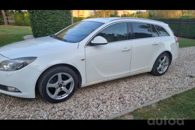 Opel Insignia A Sports Tourer wagon 5-doors