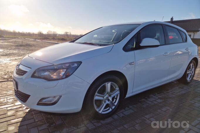 Opel Astra J [restyling] Hatchback 5-doors