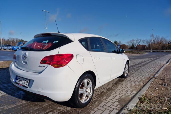 Opel Astra J [restyling] Hatchback 5-doors