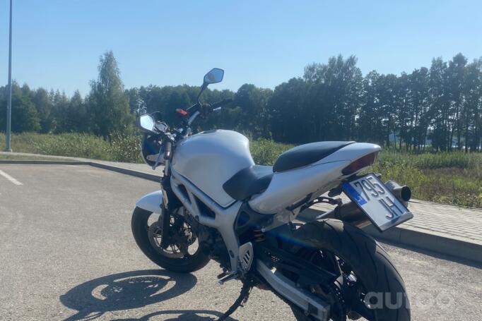 Suzuki SV