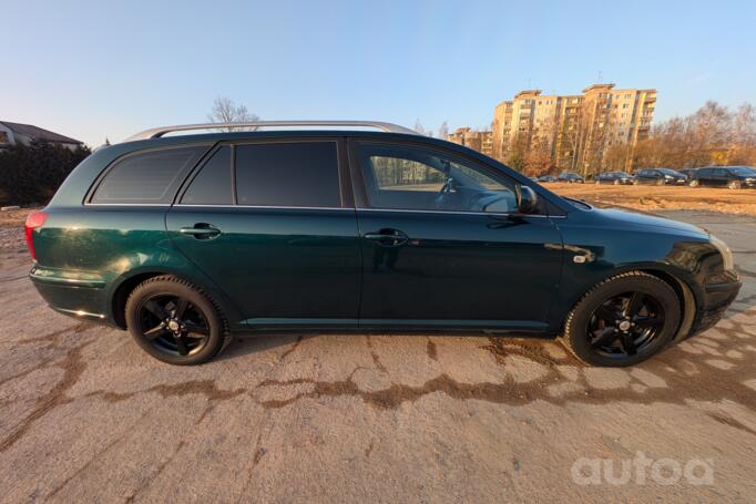 Toyota Avensis 2 generation wagon