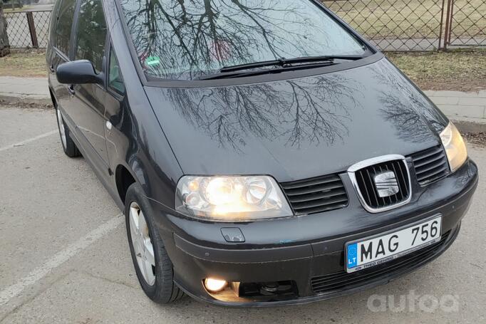 SEAT Alhambra 1 generation [restyling] Minivan