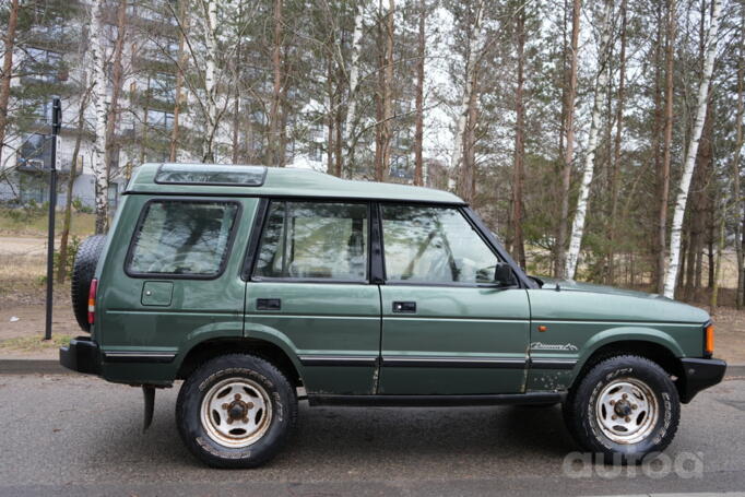 Land Rover Discovery 1 generation SUV 5-doors