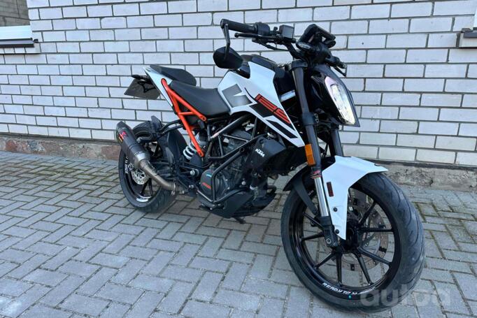 KTM Duke